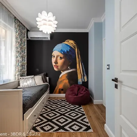 Luxury & Unique - Center Apt. - 3bdr & 2 Baths * ソフィア