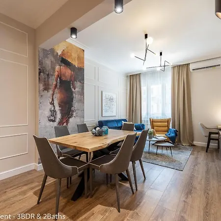 Luxury & Unique - Center Apt. - 3bdr & 2 Baths * ソフィア