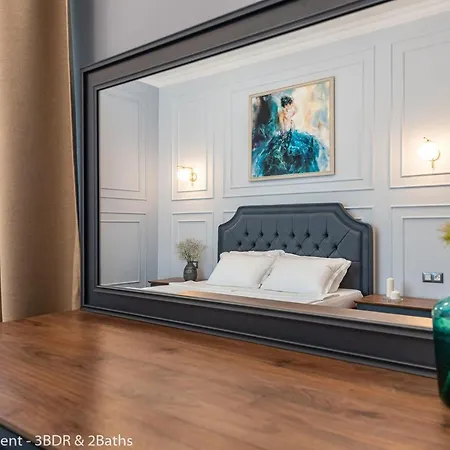 Luxury & Unique - Center Apt. - 3bdr & 2 Baths
