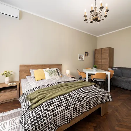 Center 2 Aptartments - Gurko Str * Sofia