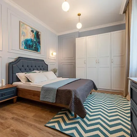 Center 2 Aptartments - Gurko Str Daire