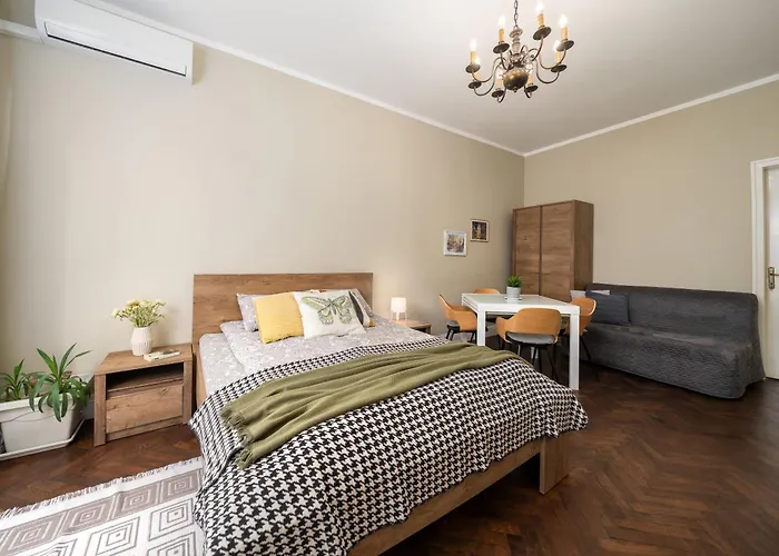 Center 2 Aptartments - Gurko Str * Sofia